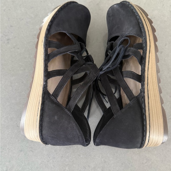 Naot Women's Black Suede Calathea Wedge Size 39/8 - Picture 7 of 10